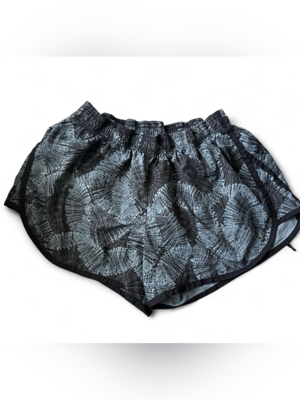 Champion Women's Black & Gray Patterned Athletic Shorts
